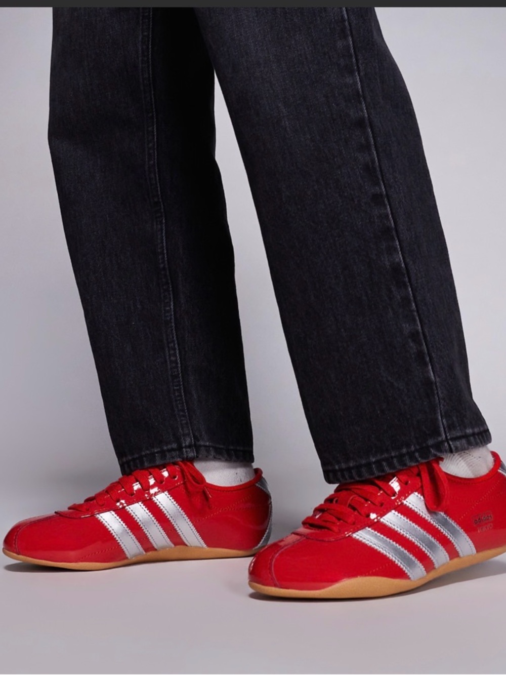 NWT adidas Tokyo in red with metallic accents - Size 7
